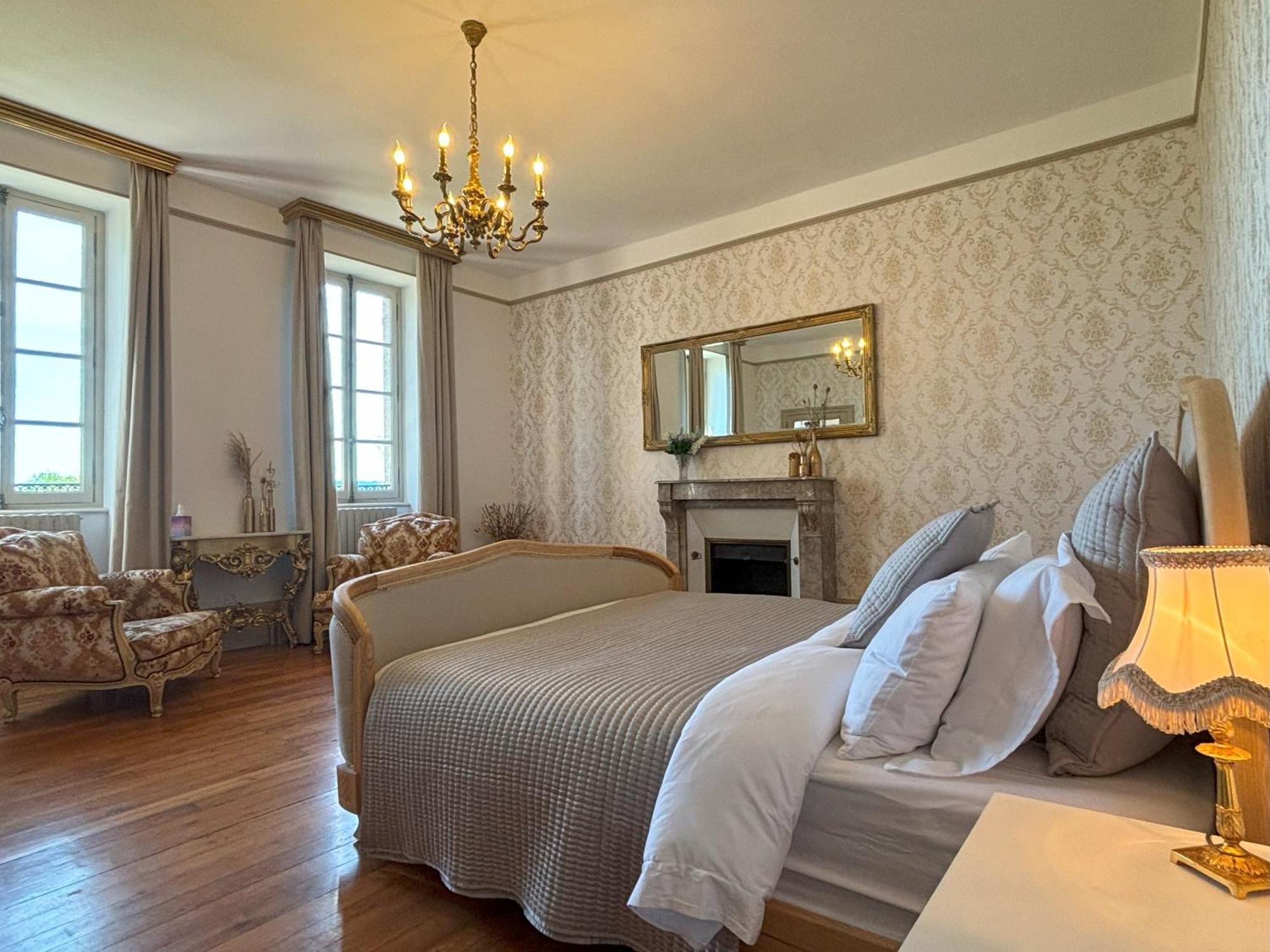 Château de Bruges Lapeyrouse Eksteriør billede
